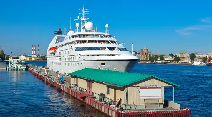 5 Advantages of Cruising on a Smaller Cruise Ship